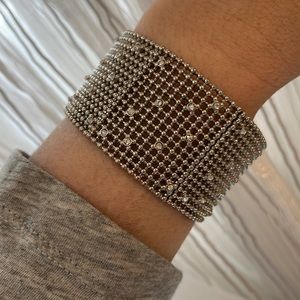 🤍 ✨💖NEIMAN MARCUS SILVER & CRYSTAL STRETCH BRACELET